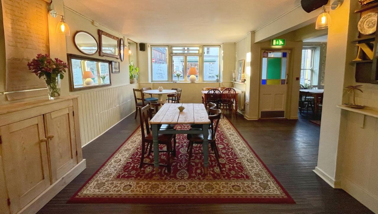 Lord Nelson Hotel Bridport Exterior photo